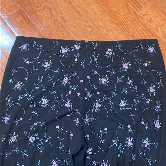 Laundry NWOT Floral Embroidered sequins Black Pants - Picture 3 of 7